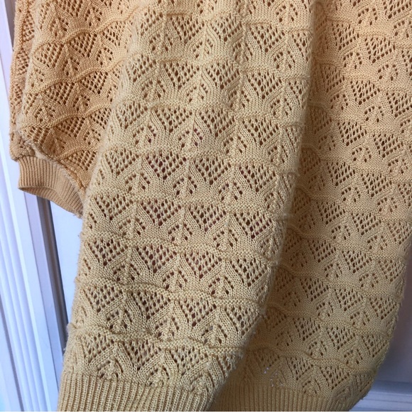 Vintage Diament Yellow Pointelle Knit Short Sleeve Sweater - Picture 3 of 5